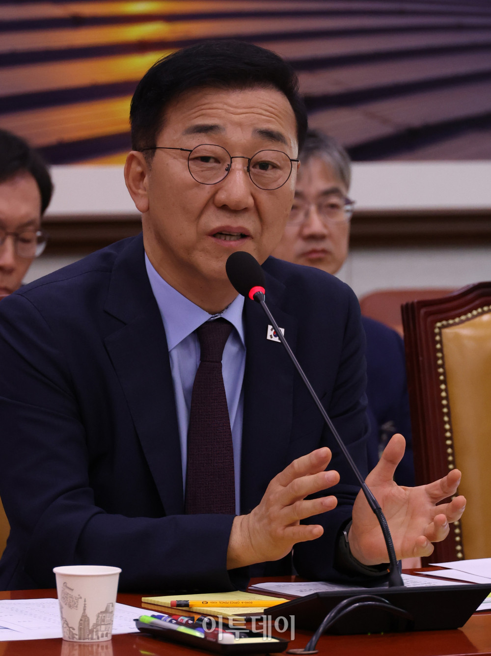 ▲김윤덕 국토교통부 장관 후보자가 29일 서울 여의도 국회 국토교통위원회에서 열린 인사청문회에서 의원 질의에 답하고 있다. 고이란 기자 photoeran@