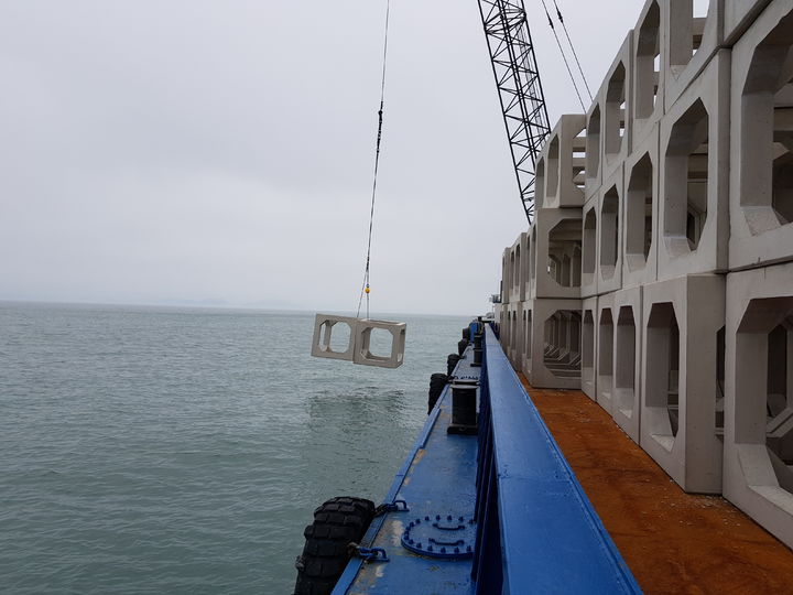 ▲전남도 인공어초 사업. (사진제공 전남도)