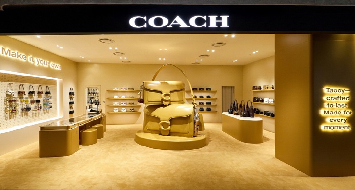 (코치 더현대 서울 (출처-Coach))