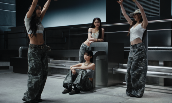 ▲트와이스(사진제공=JYP엔터테인먼트)