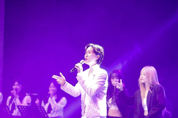 ▲신유 단독 콘서트(사진 = 엔트로엔터테인먼트 제공)