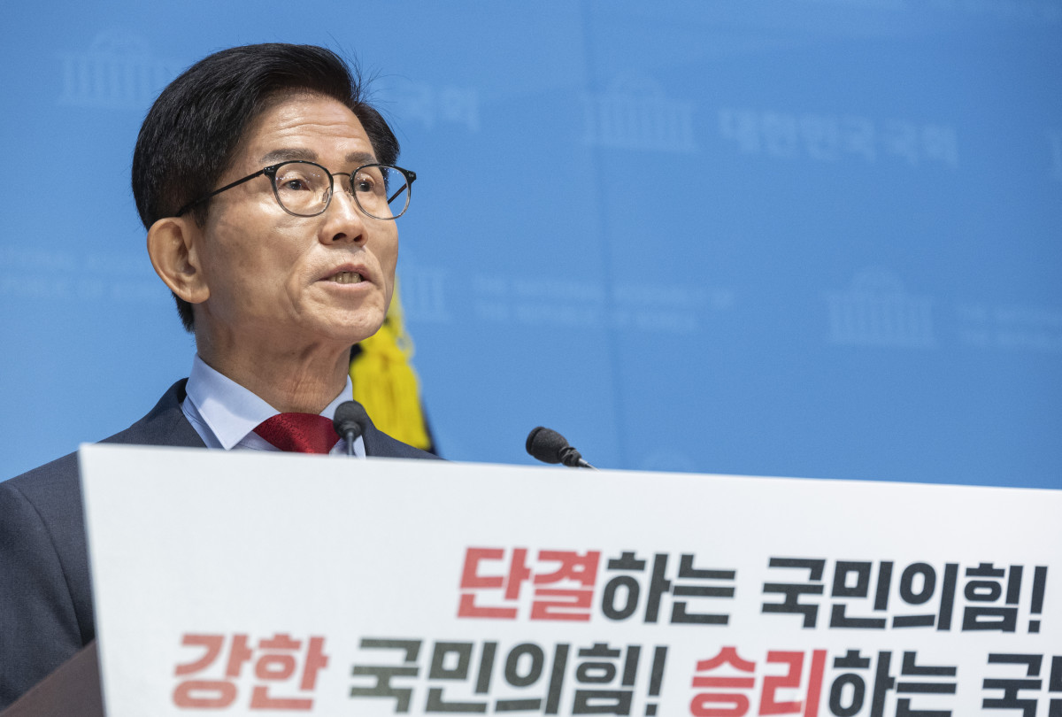 ▲국민의힘 당 대표 선거에 출마한 김문수 후보가 31일 국회 소통관에서 비전·공약 발표를 하고 있다. (연합뉴스)