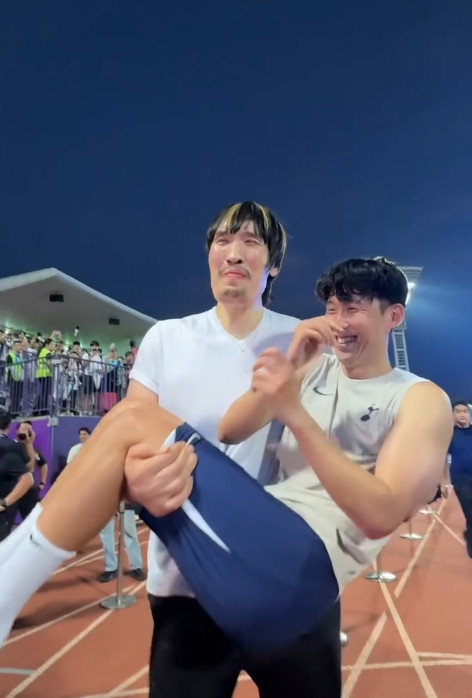 ▲최홍만(왼)과 손흥민. (출처=토트넘 공식SNS)