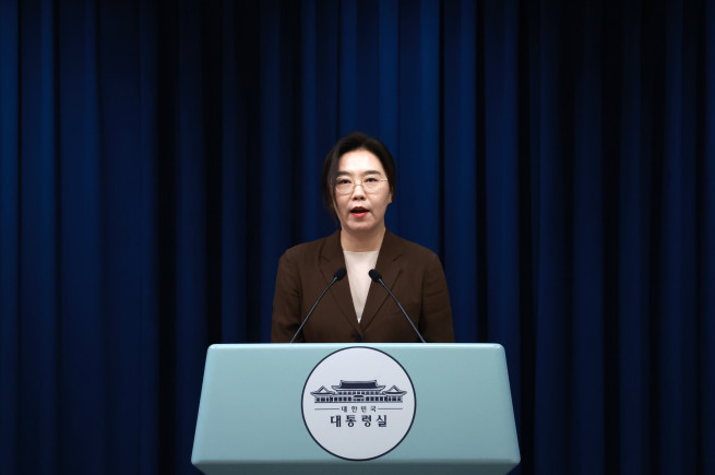 ▲강유정 대통령실 대변인이 5일 서울 용산 대통령실 청사에서 현안 브리핑을 하고 있다.  (연합뉴스 )