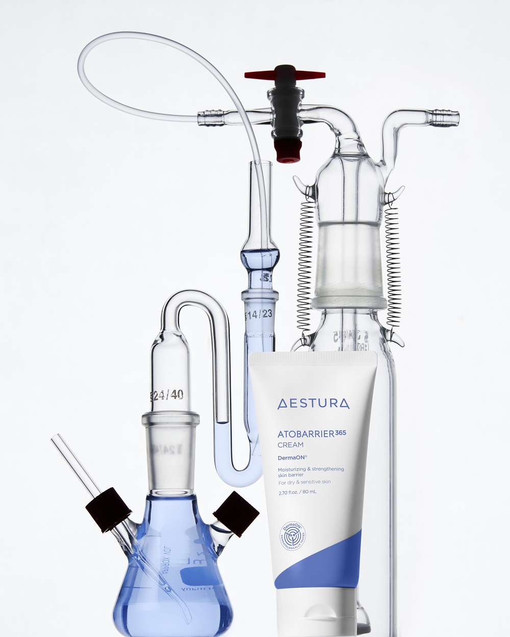 ▲에스트라 대표 제품. (사진제공=아모레퍼시픽)