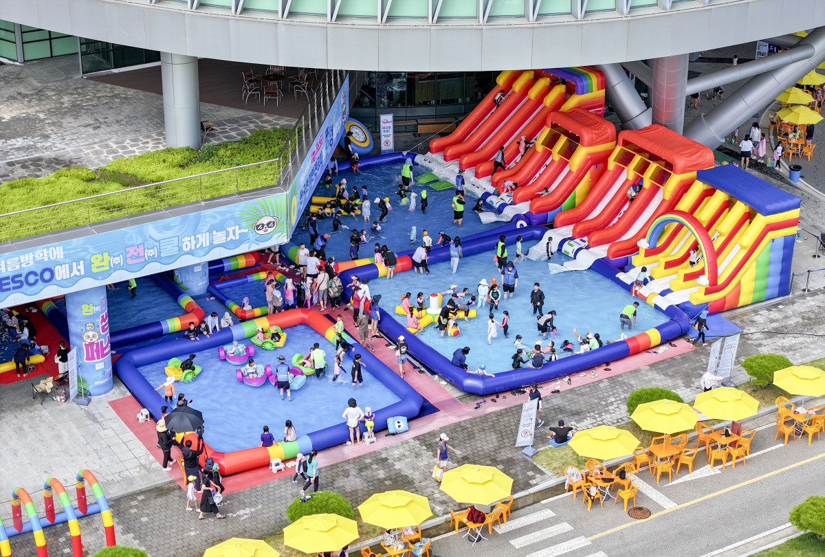 ▲7월 29~31일 진행한 ‘KESCO 썸머페스타’ 물놀이 축제 모습. (사진제공=한국전기안전공사)