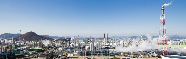 ▲전남 여수국가산단 내 여천NCC 공장 전경이다. (사진제공= 한화그룹)
