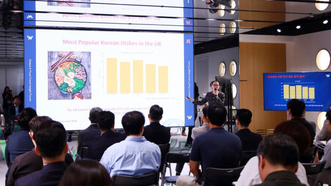 ▲삼성웰스토리 글로벌 인사이트 포럼에서 주디 주(Judy Joo)가 강연하고 있다. (사진제공=삼성웰스토리)