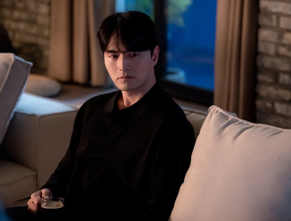 ▲'에스콰이어' 이진욱(사진제공=JTBC)