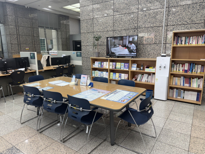 ▲무더위쉼터로 운영하는 소상공인시장진흥공단 대전남부센터의 모습. (사진제공=소상공인시장진흥공단)