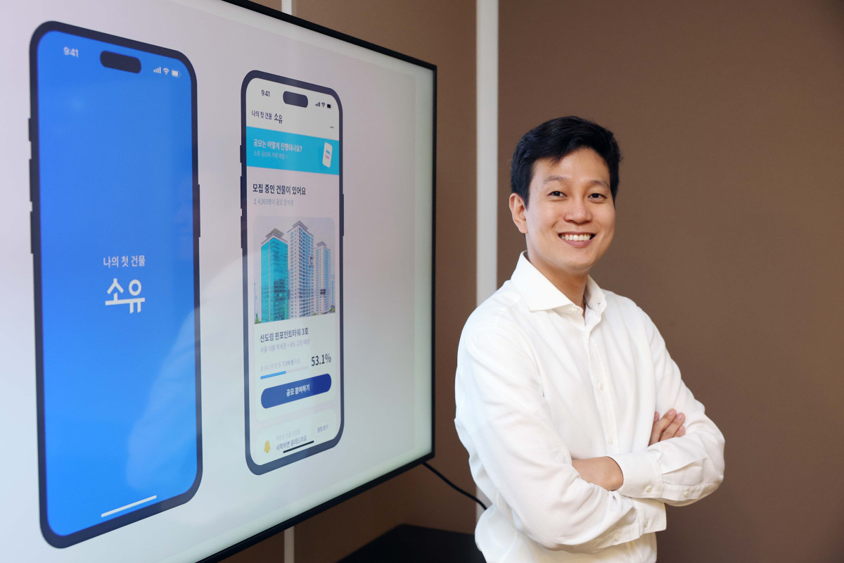 ▲허세영 루센트블록 대표가 5일 서울 여의도의 한 공유오피스에서 이투데이와 인터뷰에 앞서 포즈를 취하고 있다. 신태현 기자 holjjak@