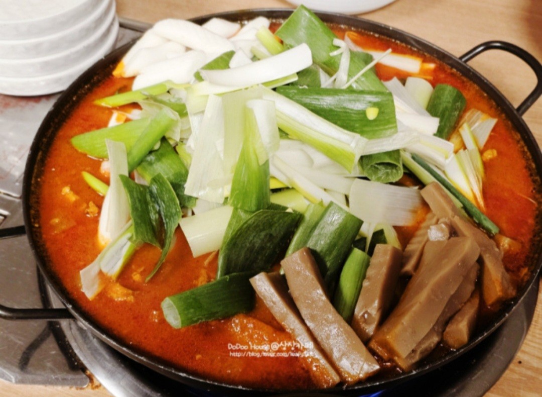 (출처=네이버플레이스 '할머니묵집' 캡처)