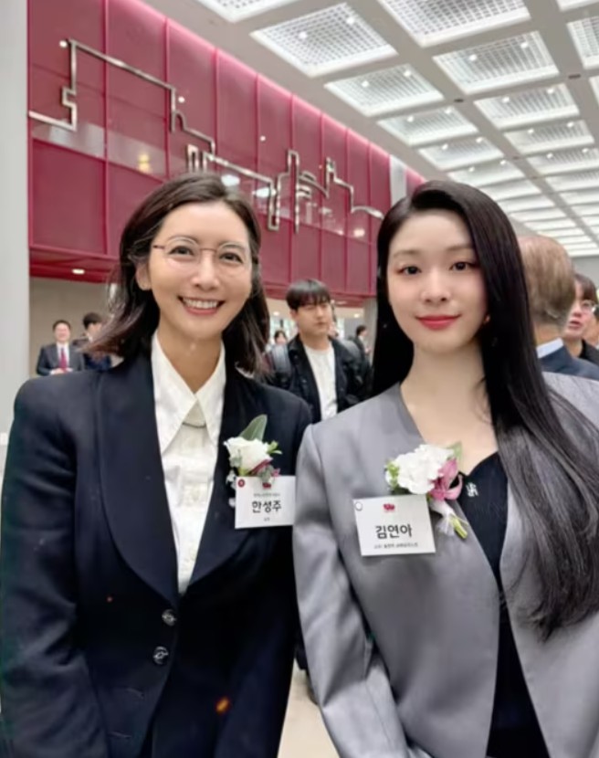 ▲한성주(왼), 김연아. (출처=한성주SNS)