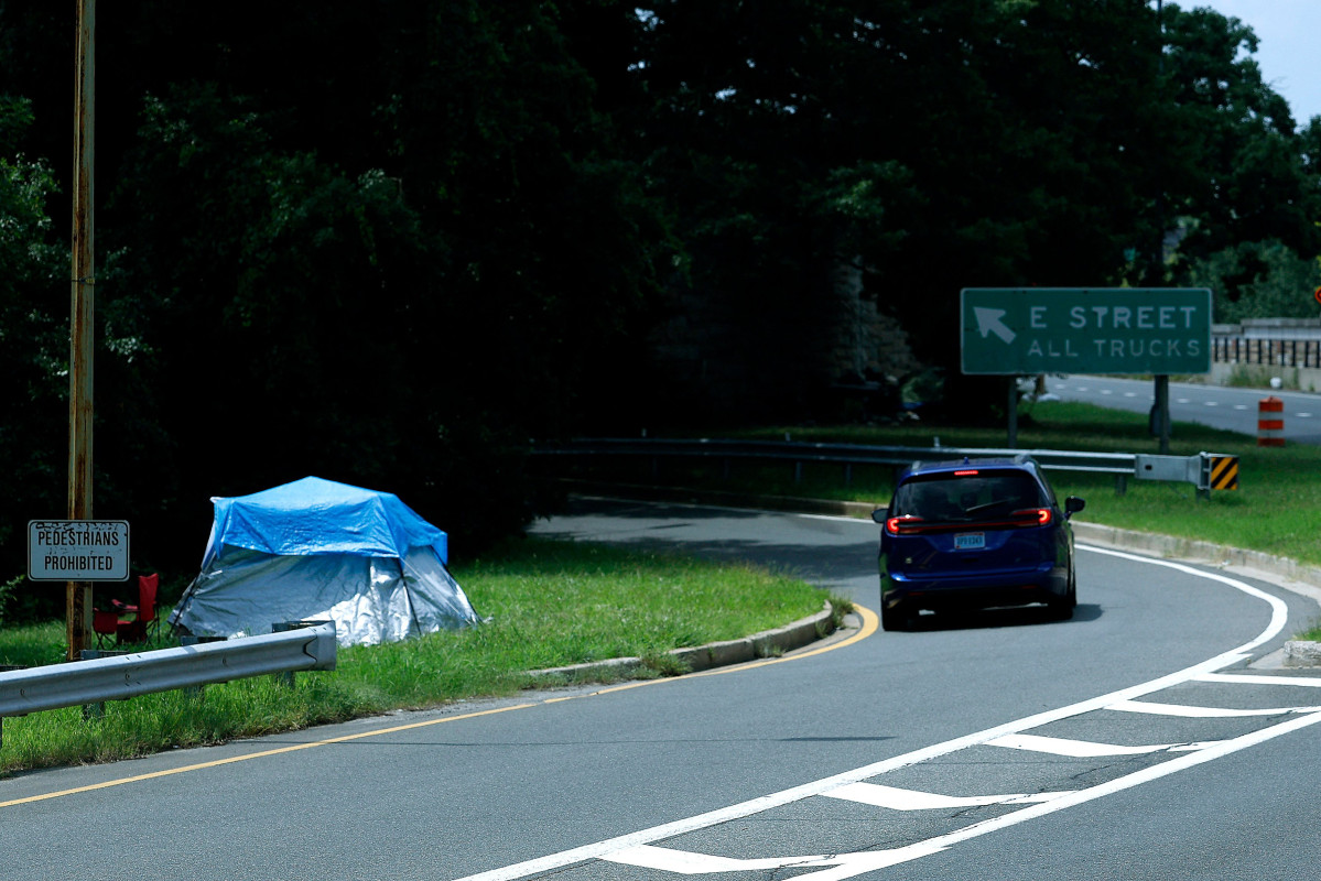 ▲워싱턴 D.C. 도로변에 있는 한 노숙자 텐트.  (AFP연합뉴스)