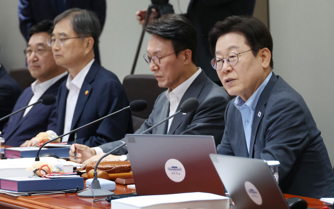 ▲이재명 대통령이 12일 서울 용산 대통령실에서 열린 국무회의에서 발언하고 있다.  (연합뉴스)