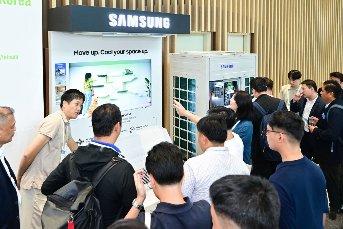 ▲삼성전자가 15일부터 16일까지 수원컨벤션센터에서 열린 아시아 공조 콘퍼런스에 참가해 HVAC 솔루션을 소개하고 있다. (자료제공=삼성전자)