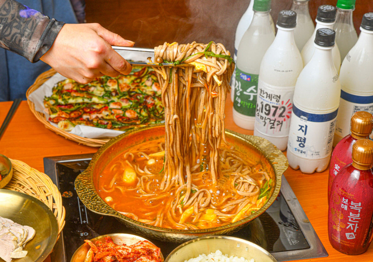 ▲(출처=네이버 플레이스 '기장옥 샤브칼국수 수원본점')