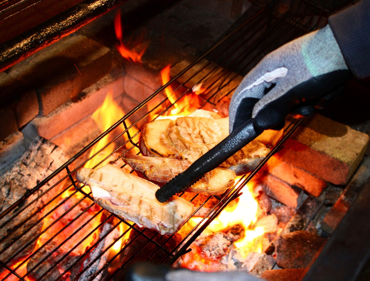 (출처=네이버 플레이스 '이전 페이지 작제도 흑돼지 장작구이' 캡처)