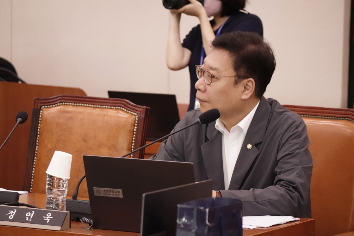 ▲"게임 세액공제 도입, 국정과제에 반영"관련 문체부장관에게 정연욱 의원 질의하는  모습  (사진제공=정연욱의원실 )