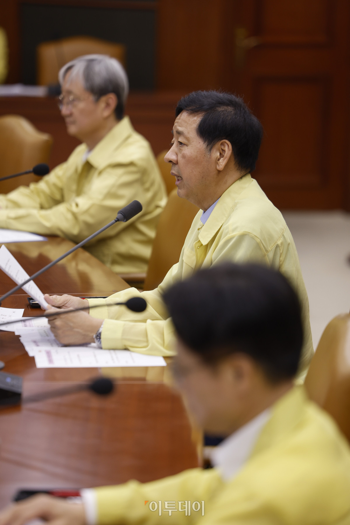 ▲구윤철 경제부총리 겸 기획재정부 장관이 20일 서울 종로구 정부서울청사에서 열린 산업경쟁력강화 관계장관회의에서 모두발언을 하고 있다. 조현호 기자 hyunho@