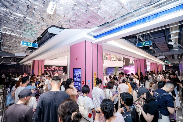 ▲블랙핑크 중국 팝업 스토어(사진제공=YG엔터테인먼트)