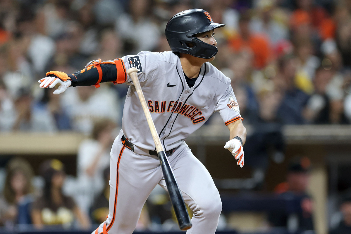 ▲19일(현지시간) 샌프란시스코 자이언츠의 이정후(51번)가 펫코 파크에서 열린 샌디에이고 파드리스와의 경기에서 달리고 있다. (AFP/연합뉴스)