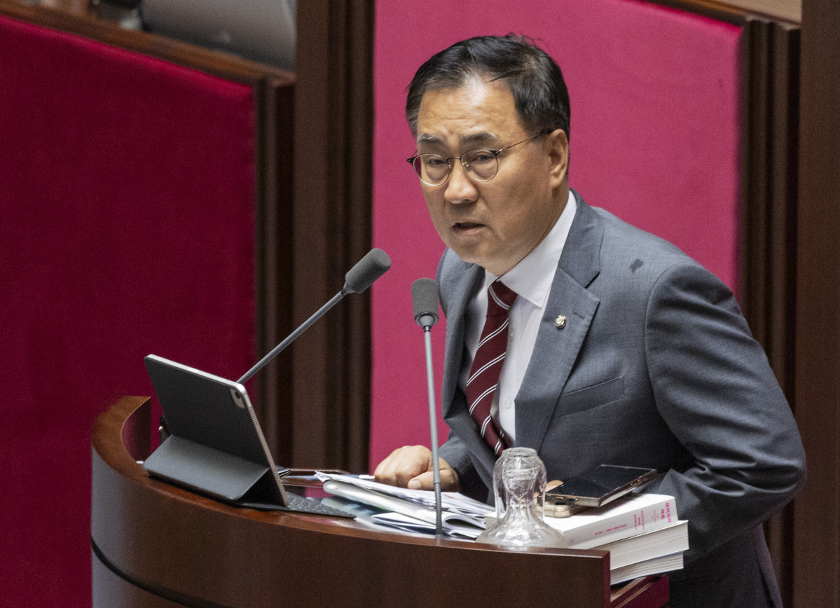 ▲21일 서울 여의도 국회 본회의에서 국민의힘 최형두 의원이 EBS법 개정안 무제한 토론을 시작하고 있다. 2025.8.21 (연합뉴스)