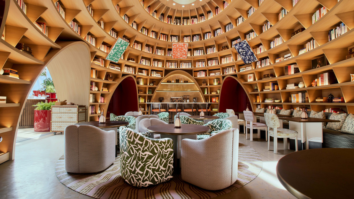 ▲'르 카페 루이비통 서울' 내부 전경 (사진제공=루이비통)