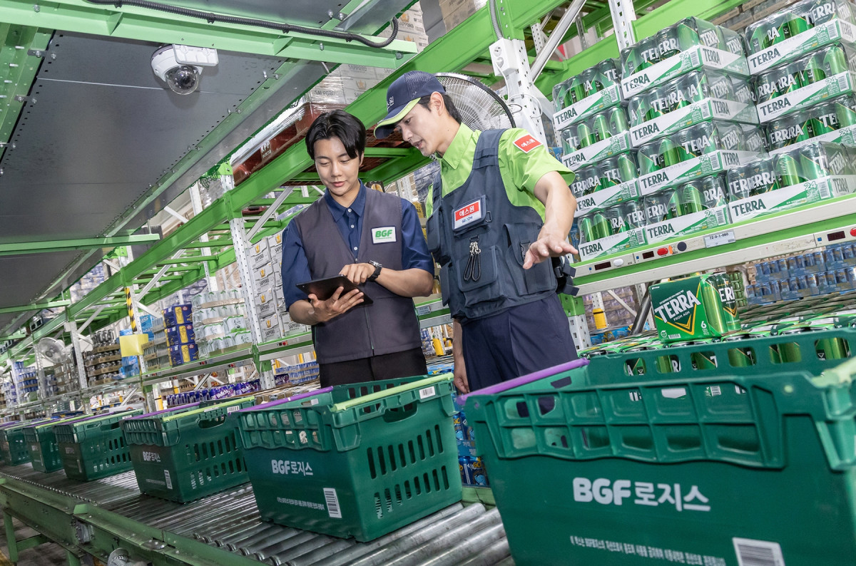 ▲에스원은 '물류 추적 솔루션'과 'SVMS 안전모니터링'을 제공한다고 24일 밝혔다. (사진제공=에스원)