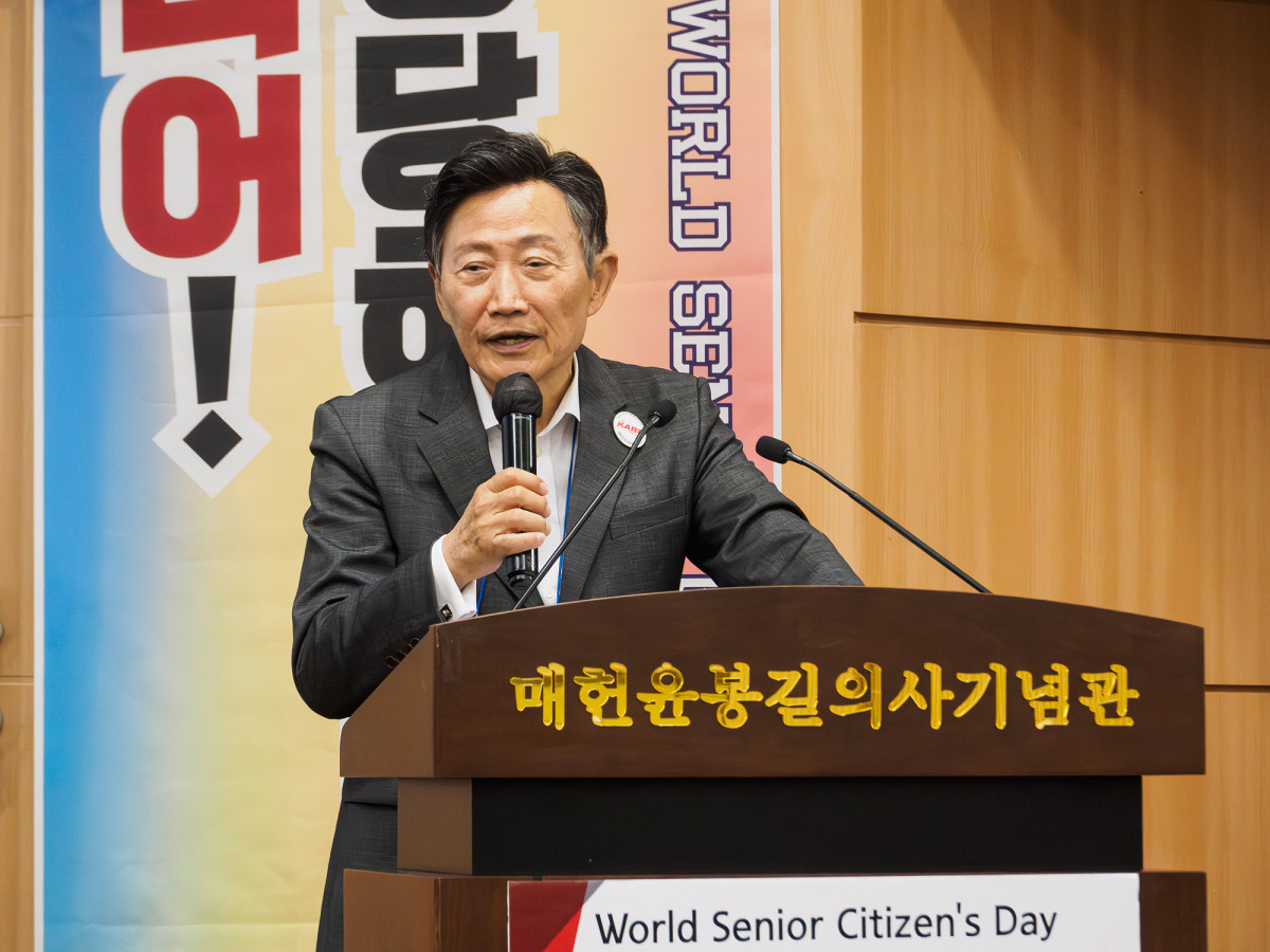 ▲주명룡 대한은퇴자협회 대표의 환영사 발표 모습.(이준호 기자)