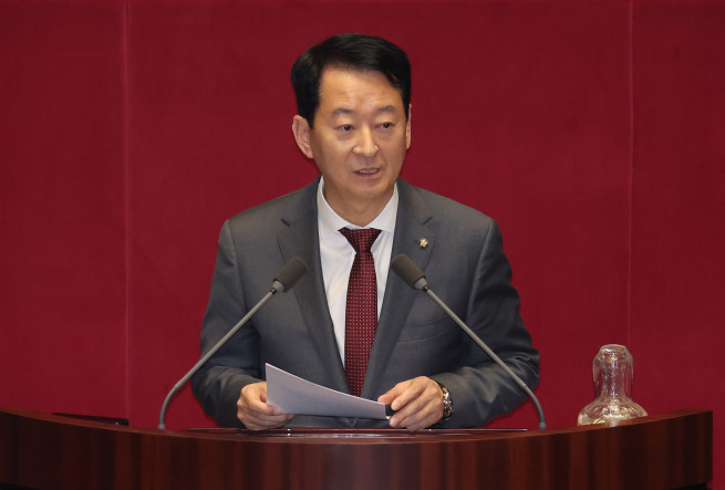 ▲국민의힘 최은석 의원이 13일 국회 본회의에서 상법 일부개정법률안 관련 토론을 하고 있다. 2025.3.13 (연합뉴스)