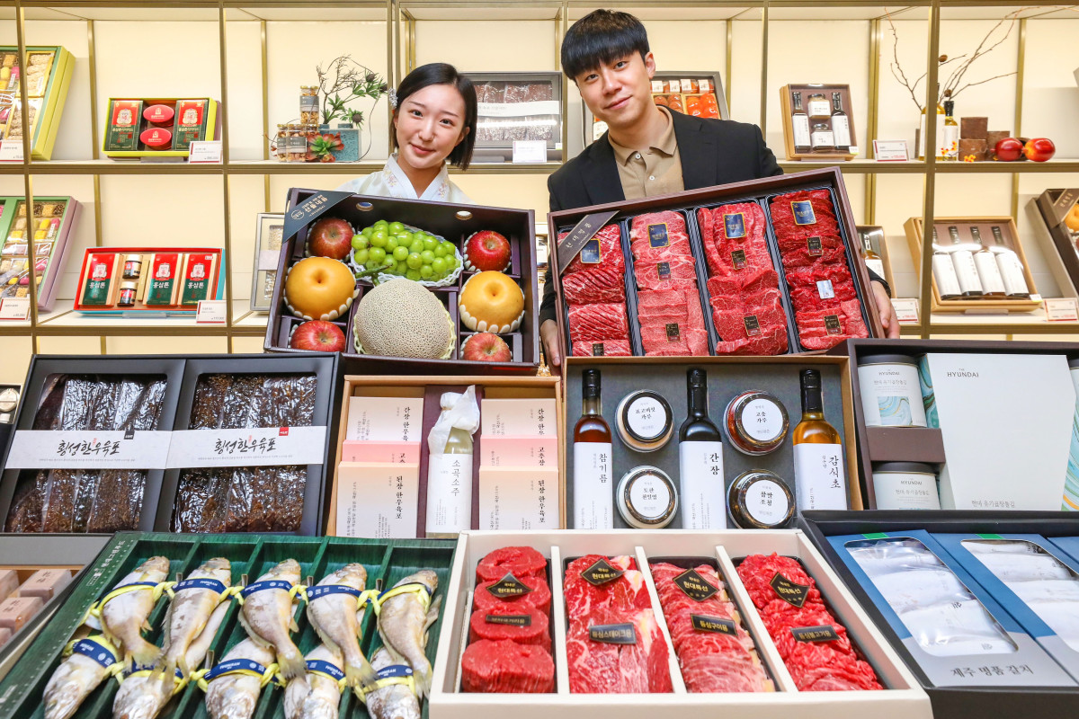 ▲현대백화점은 27일부터 다음달 15일까지 20일간 '2025년 추석 선물세트 예약 판매'를 진행한다고 24일 밝혔다. (사진제공=현대백화점)