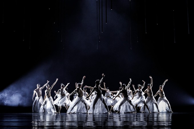 ▲헝가리 죄르발레단 'Mirror' 공연 사진 (헝가리 죄르발레단)