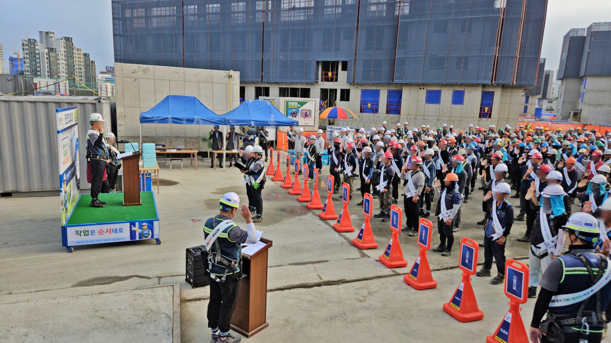 ▲'중대재해 ZERO 캠페인 선포식' 현장. (사진제공=KCC건설)