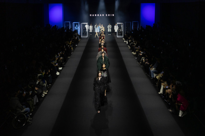 ▲2025 FW 서울패션위크 오프닝쇼를 맡은 한나신의 런웨이 모습. (사진제공=서울시)