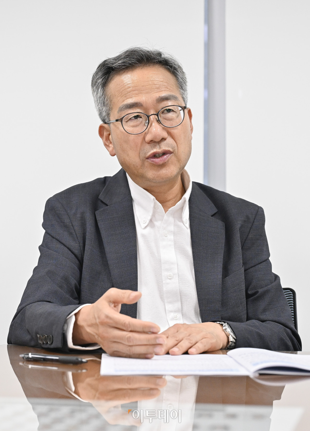 ▲정종대 서울시 부동산정책개발센터장이 13일 서울 중구 서울시서소문2청사에서 이투데이와 인터뷰를 하고 있다. 조현호 기자 hyunho@