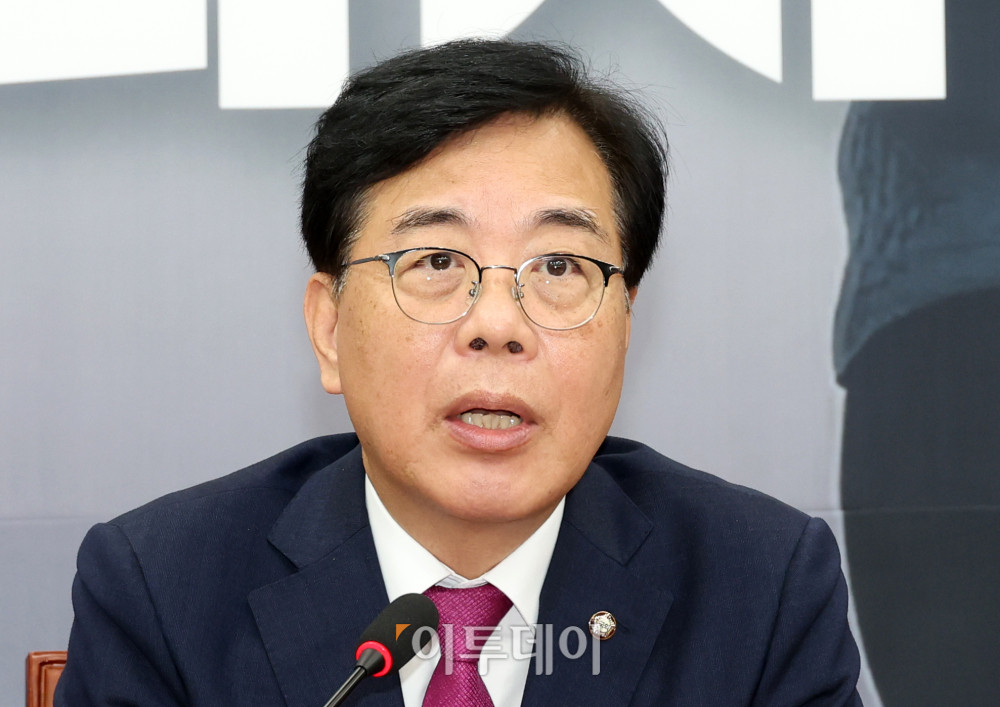 ▲송언석 국민의힘 원내대표가 27일 서울 여의도 국회에서 열린 최고위원회의에서 발언을 하고 있다. 고이란 기자 photoeran@