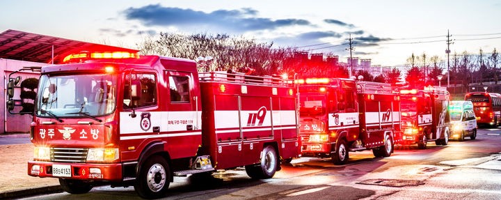 ▲광주시 소방차량이 출동하는 모습이다. (사진제공=광주시소방안전본부 )
