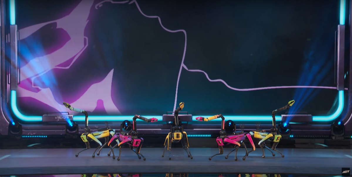 ▲26일 미국 TV쇼 ‘아메리카 갓 탤런트’ 생방송 무대에서 보스턴다이나믹스 스팟이 안무를 선보이고 있다.  (사진=아메리카 갓 탤런트 유튜브 채널)