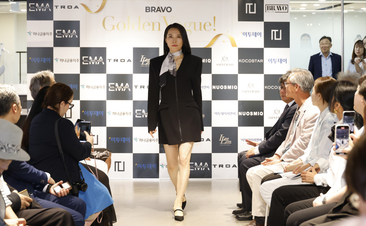 ▲28일 서울 강남구 논현동 이투데이빌딩 라운지에서 열린 브라보마이라이프 창간 10주년 기념 프리미엄 패션 축제 'Bravo Golden Vogue'에서 브랜드 트렁크쇼가 열리고 있다. 고이란 기자 photoeran@