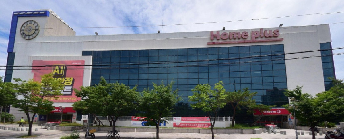 ▲11월 폐점이 예고된 홈플러스 대구 동촌점 전경 (사진=네이버 거리뷰 )