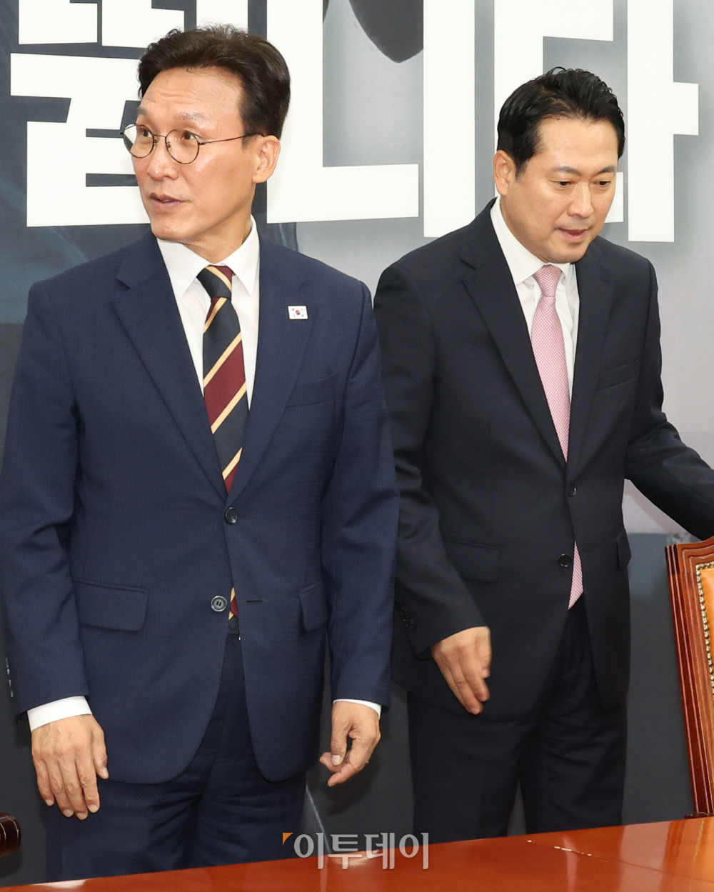 ▲김민석(왼쪽) 국무총리가 1일 서울 여의도 국회에서 장동혁 국민의힘 대표를 예방하고 있다. 고이란 기자 photoeran@