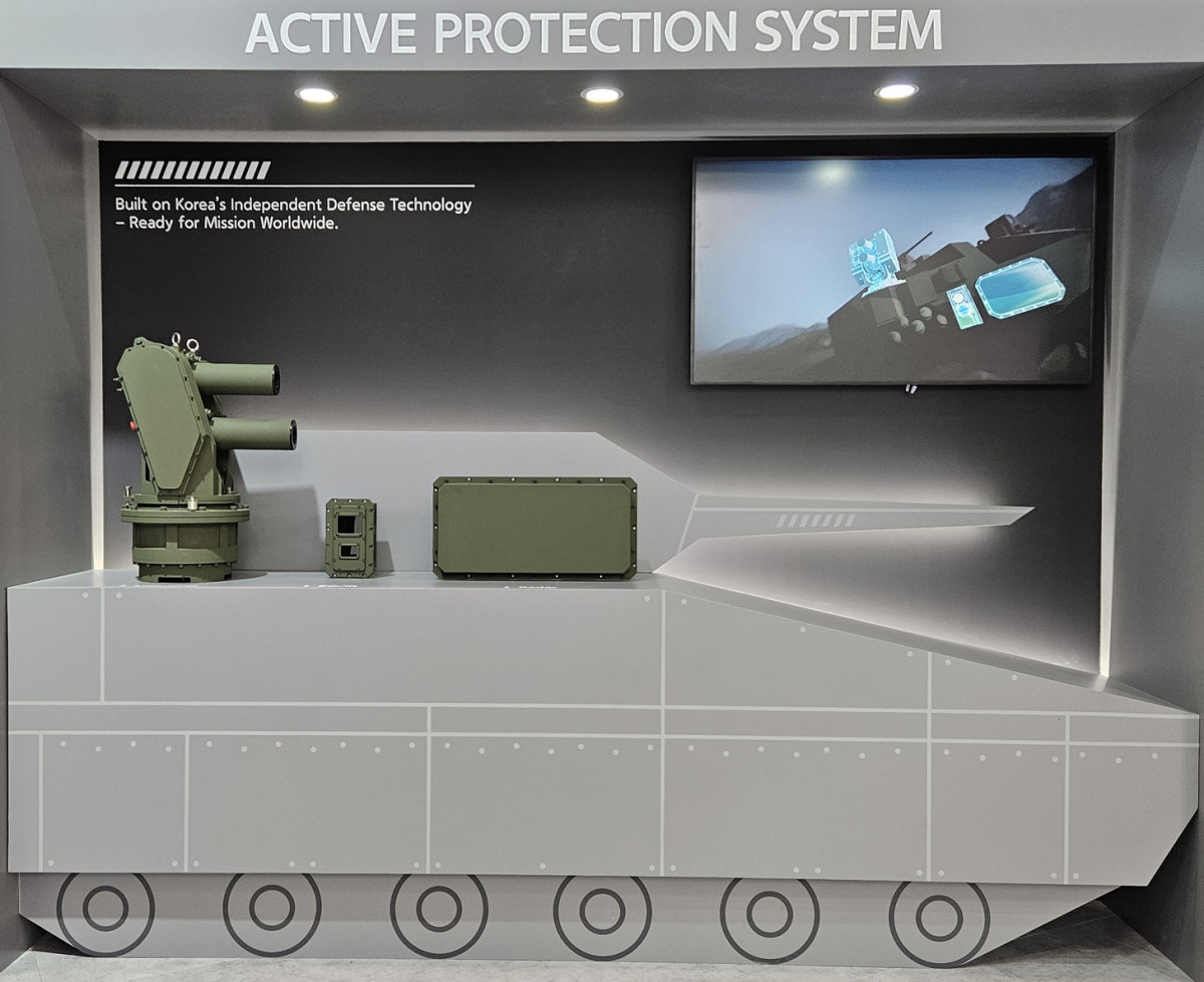 ▲국제방산전시회 폴란드 MSPO 2025에서 최초로 공개한 한화시스템의 능동방호체계(APS). (한화시스템)