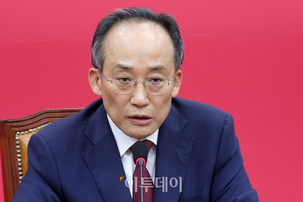 ▲추경호 국민의힘 의원이 4일 서울 여의도 국회에서 비상계엄 당일 원내대응상황 사실관계 기자회견을 하고 있다. 고이란 기자 photoeran@