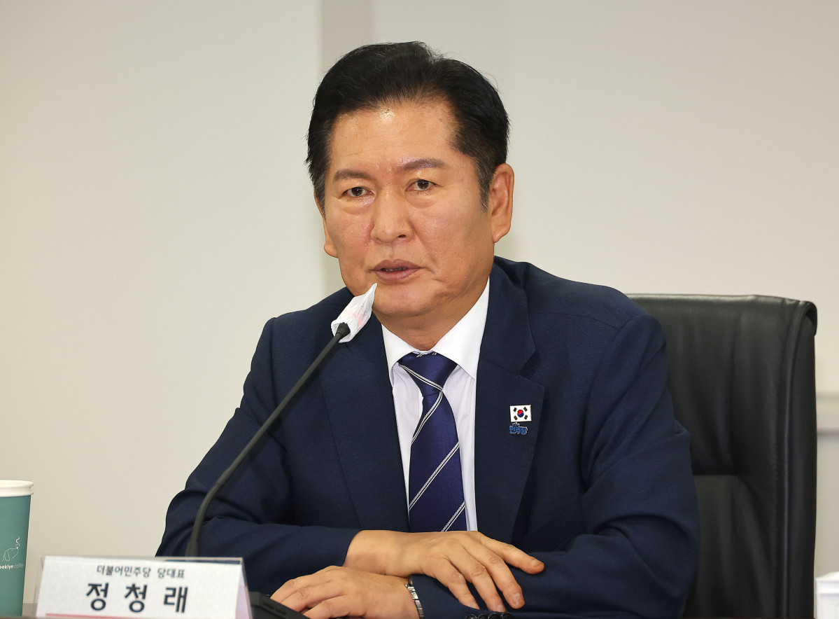 ▲더불어민주당 정청래 대표가 4일 서울 여의도 중소기업중앙회에서 열린 중소기업인 정책간담회에 참석해 인사말을 하고 있다. (연합뉴스)