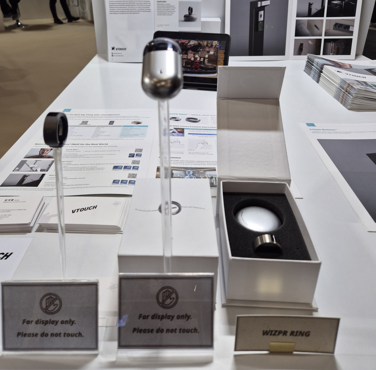 ▲브이터치 '위스퍼링' (박민웅 기자 pmw7001@)