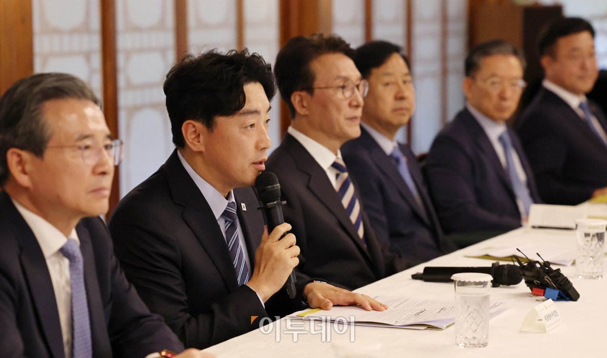 ▲강훈식 대통령 비서실장이 7일 서울 종로구 국무총리 서울공관에서 열린 고위당정협의회에서 발언을 하고 있다. 조현호 기자 hyunho@