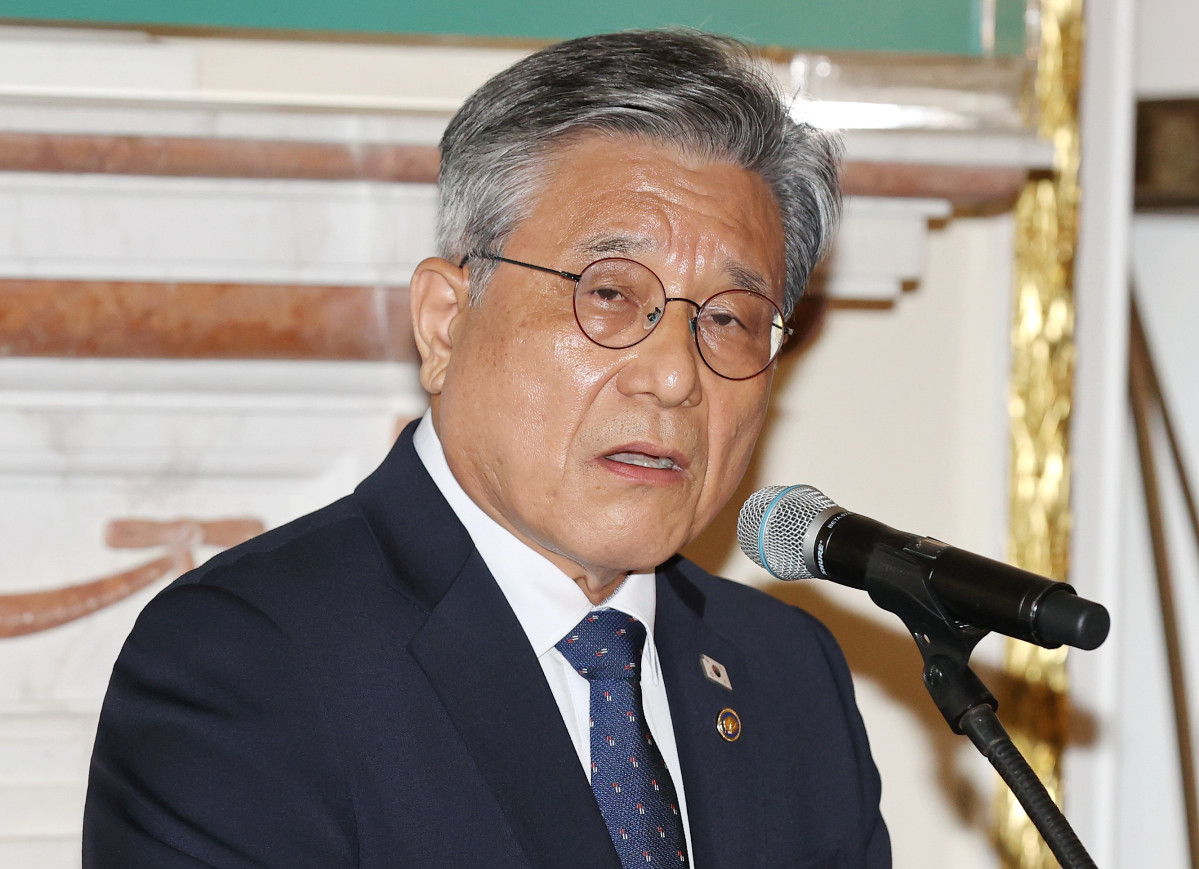 ▲허민 국가유산청장이 8일 서울 중구 덕수궁 석조전에서 열린 취임 언론간담회에서 국가유산 정책을 발표하고 있다. (연합뉴스)