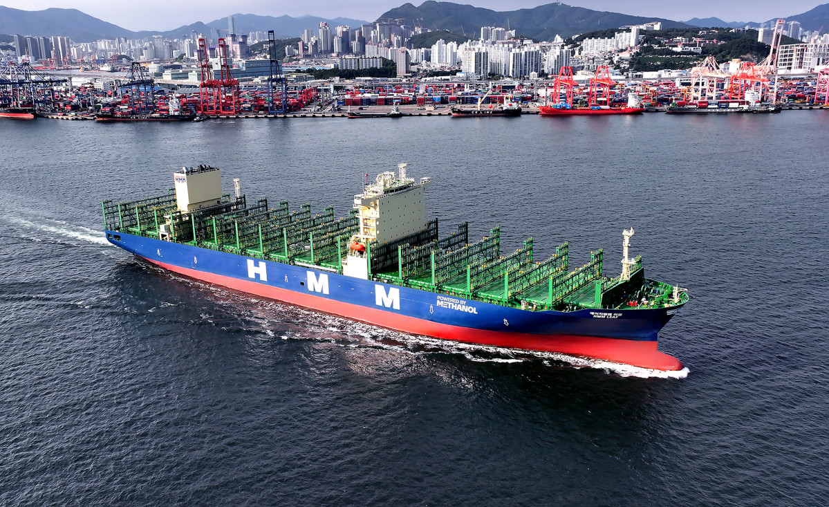 ▲HJ중공업이 건조한 컨테이너선 (사진제공=HJ중공업)