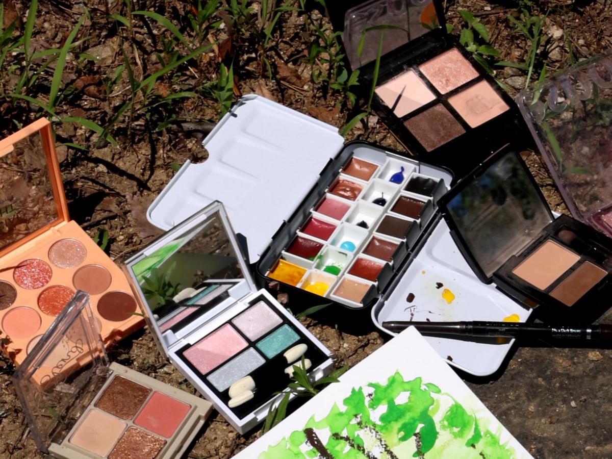 ▲폐기 예정인 화장품을 물감으로 재탄생시킨 모습. (사진제공=아모레퍼시픽)